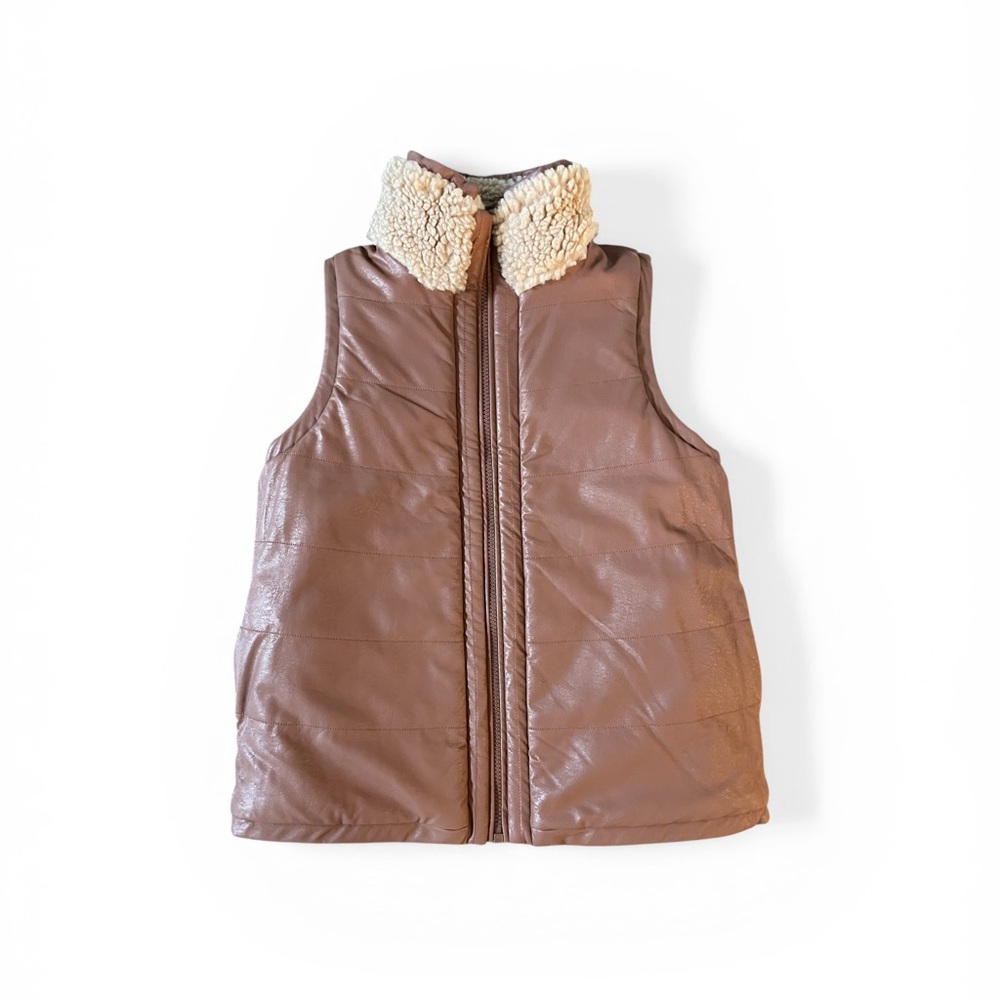 Tuckernuck Camel and Tan Shearling Reversible Beckham Vest, Size M, Like New - Picture 5 of 7